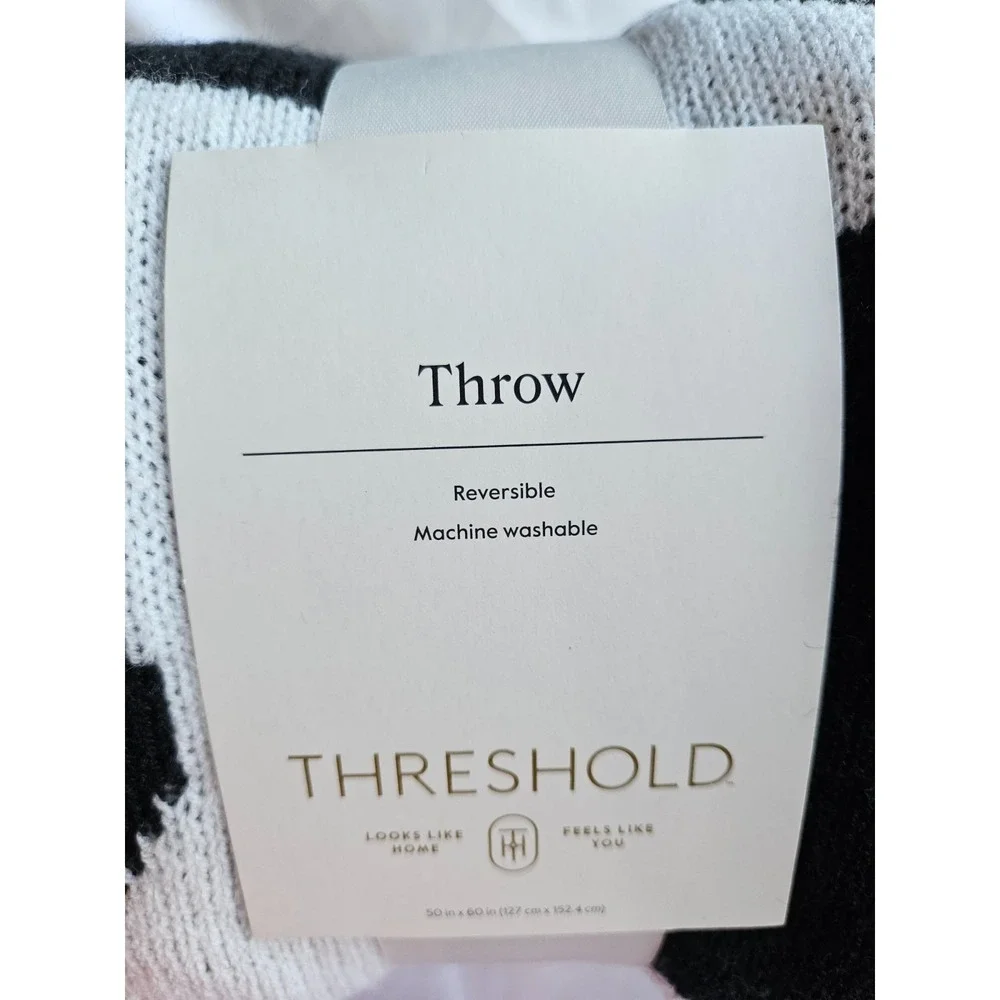 Threshold~Reversible Knit Geo Throw Blanket Black & White, 50